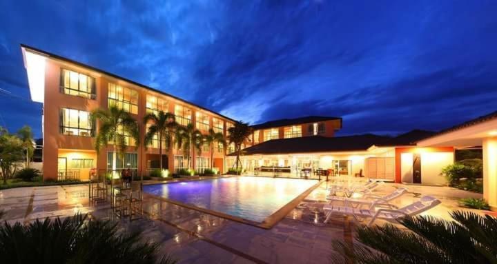 The Victory Hotel Ban Muang Daeng Ngoại thất bức ảnh