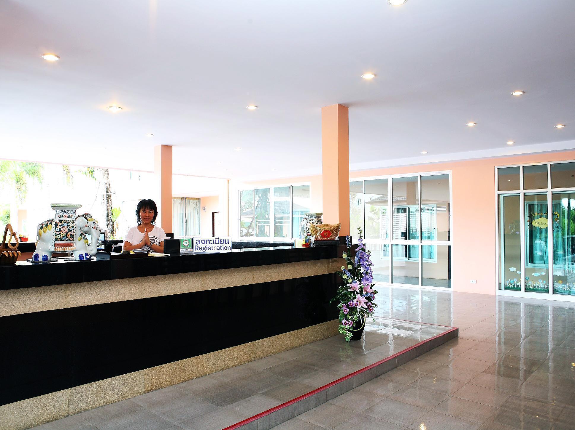 The Victory Hotel Ban Muang Daeng Ngoại thất bức ảnh