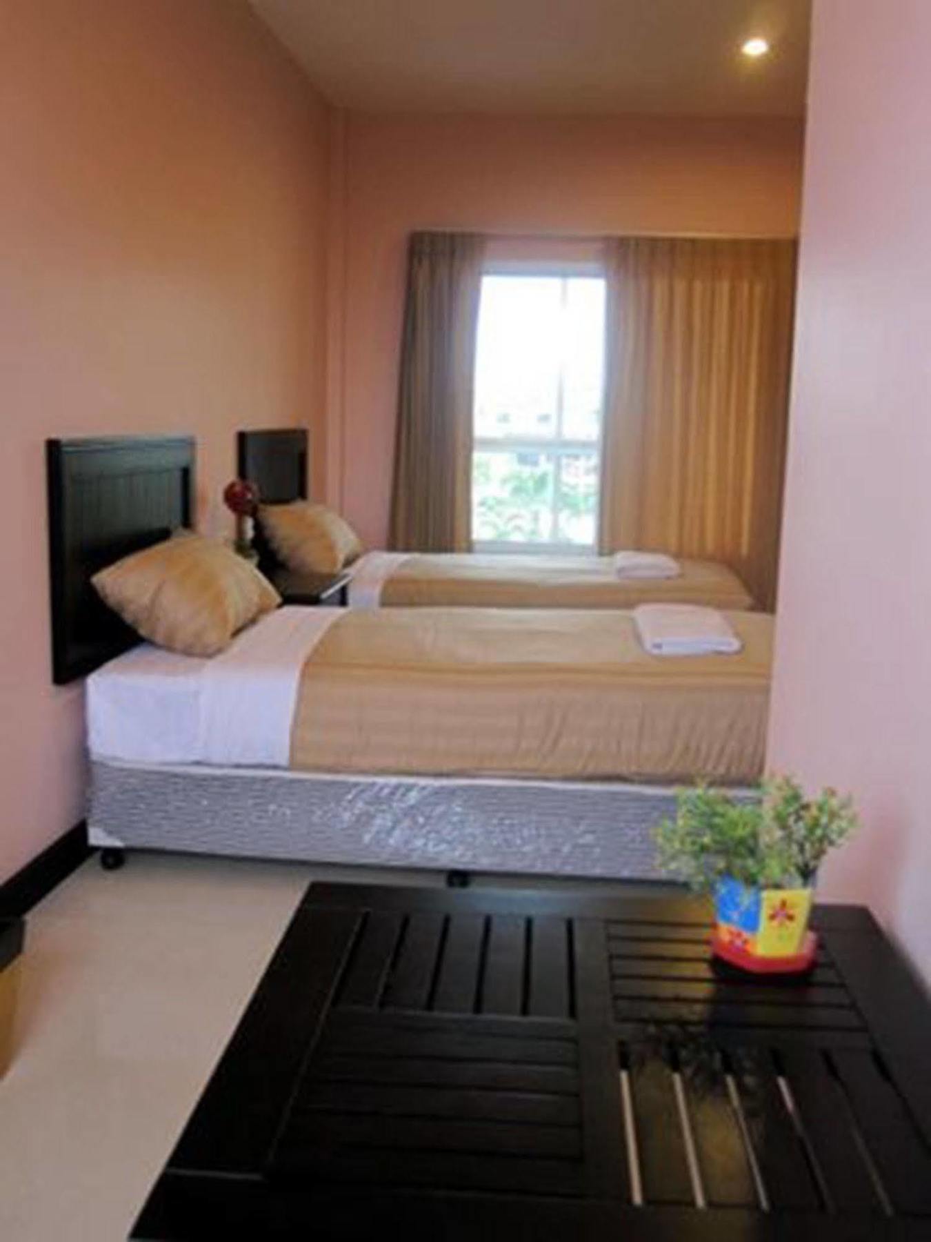 The Victory Hotel Ban Muang Daeng Ngoại thất bức ảnh